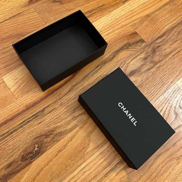 ๐ค CHANEL Small Rigid Black Box โ Authentic Packaging - Picture 4 of 7
